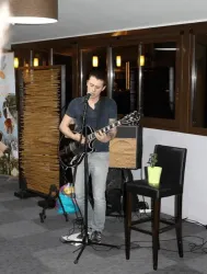 Tendre Plume - Chanson française intime à Les Tourreilles